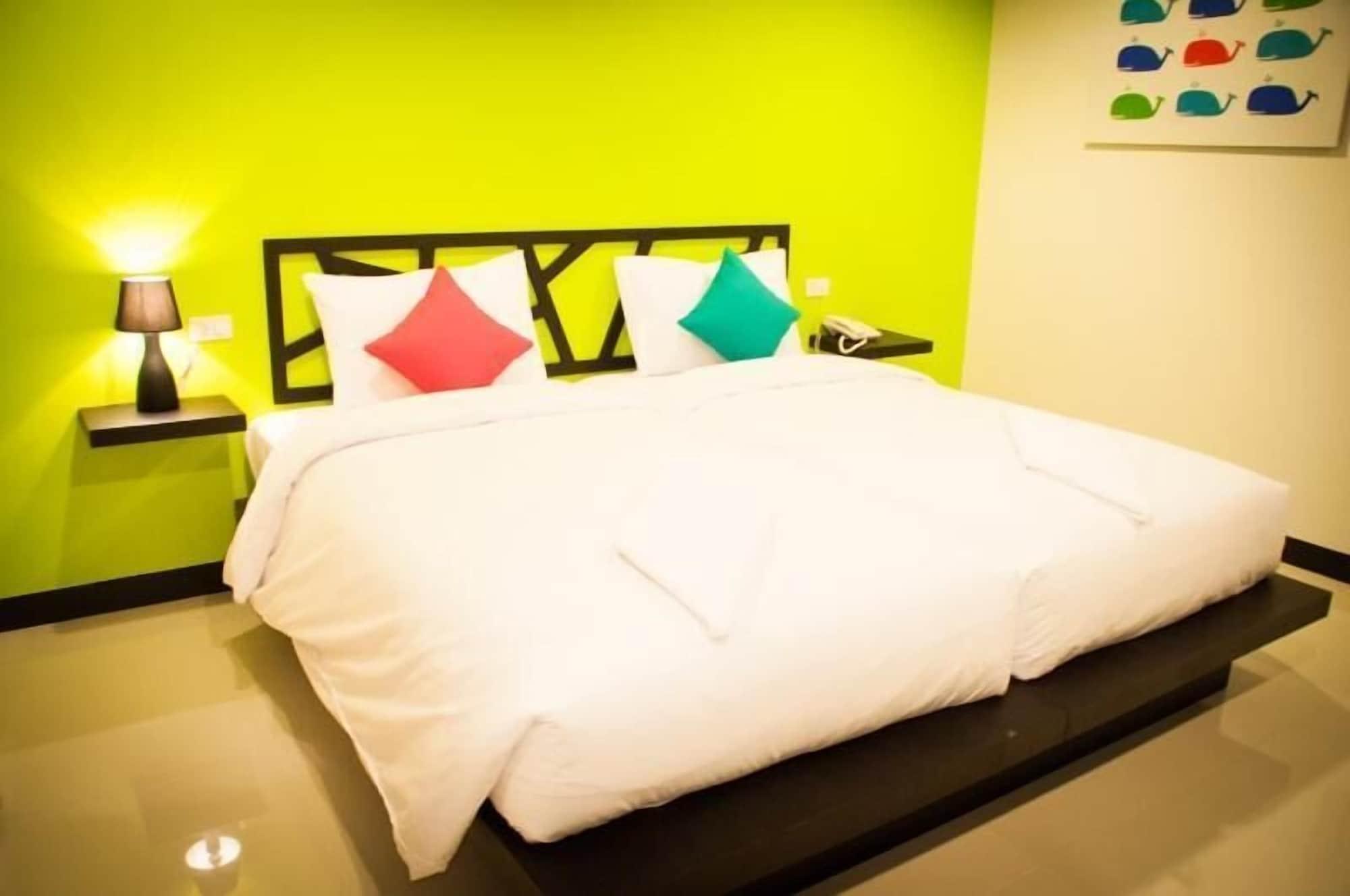 Sleep Whale Hotel Krabi town Exteriör bild