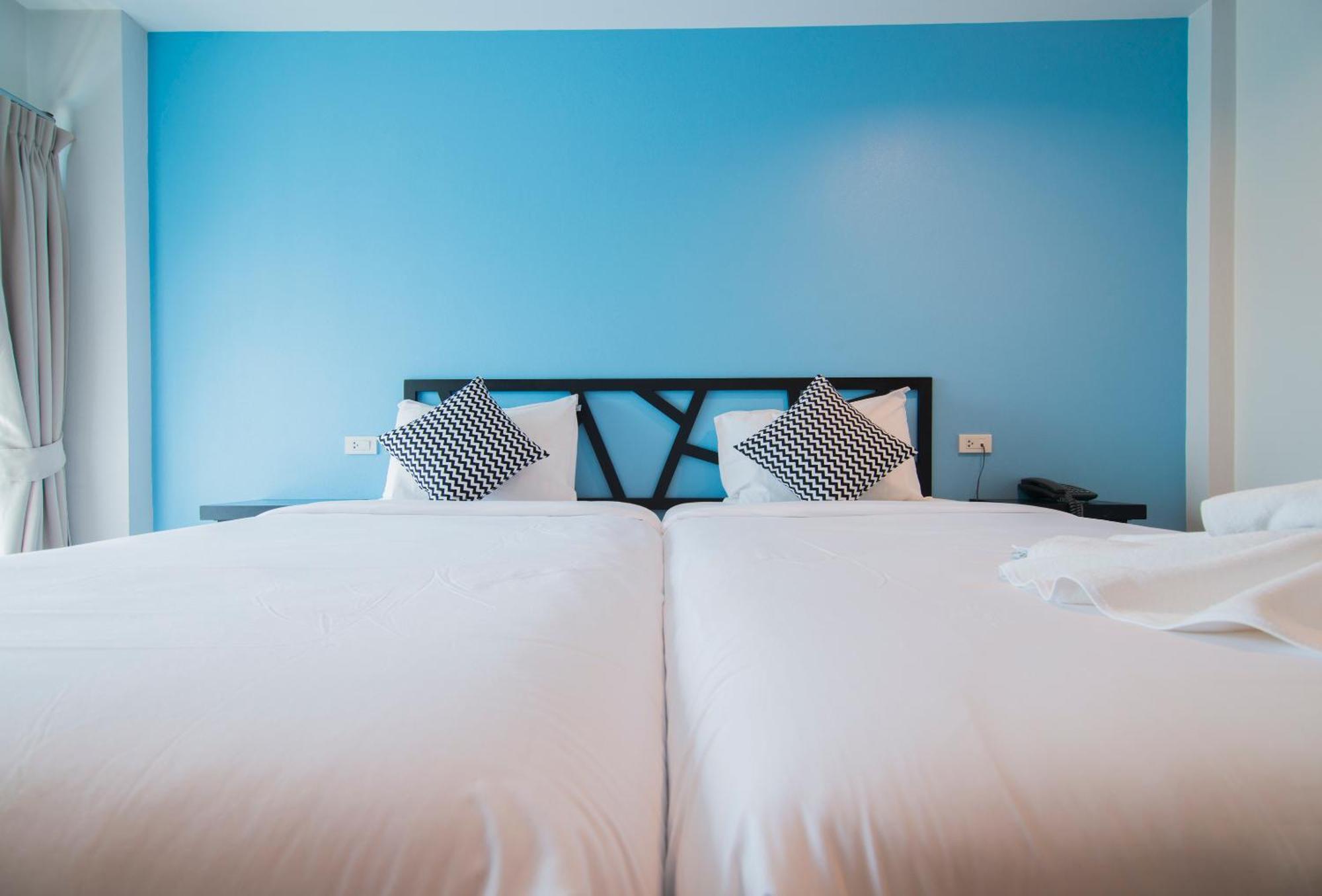 Sleep Whale Hotel Krabi town Exteriör bild